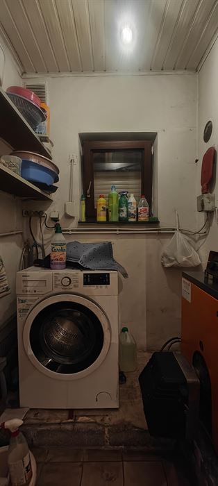Te renoveren woning met 3 slaapkamers