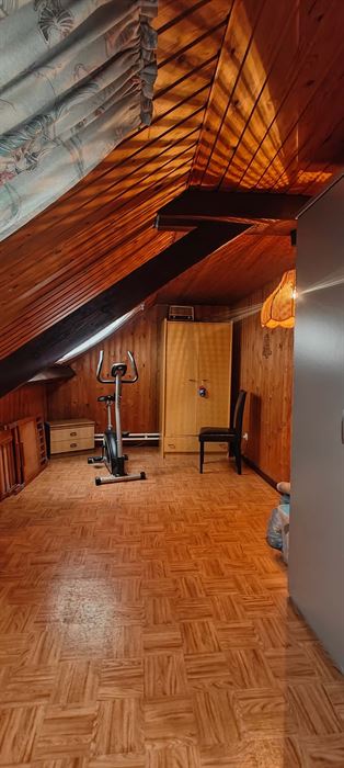 Te renoveren woning met 3 slaapkamers