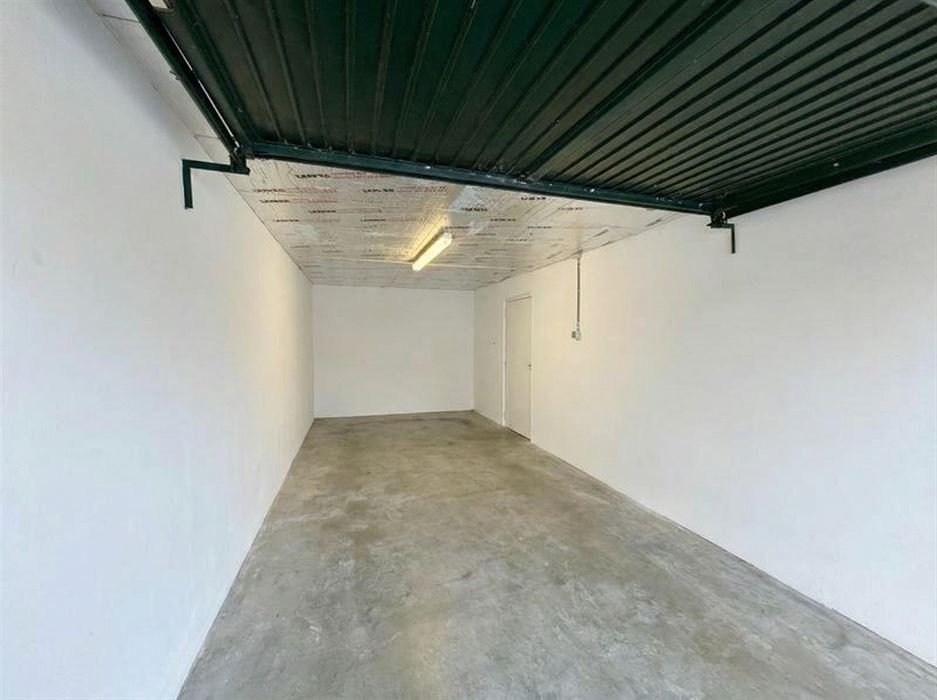 Ruim gelijkvloers appartement met 3 slaapkamers.