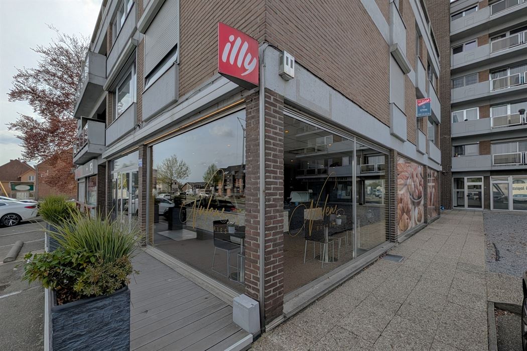 Winkelruimte gelegen op een toplocatie te Rekem