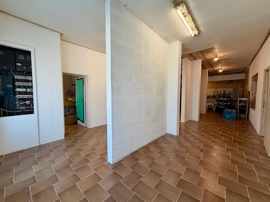Woning met handelspand of projectgrond!