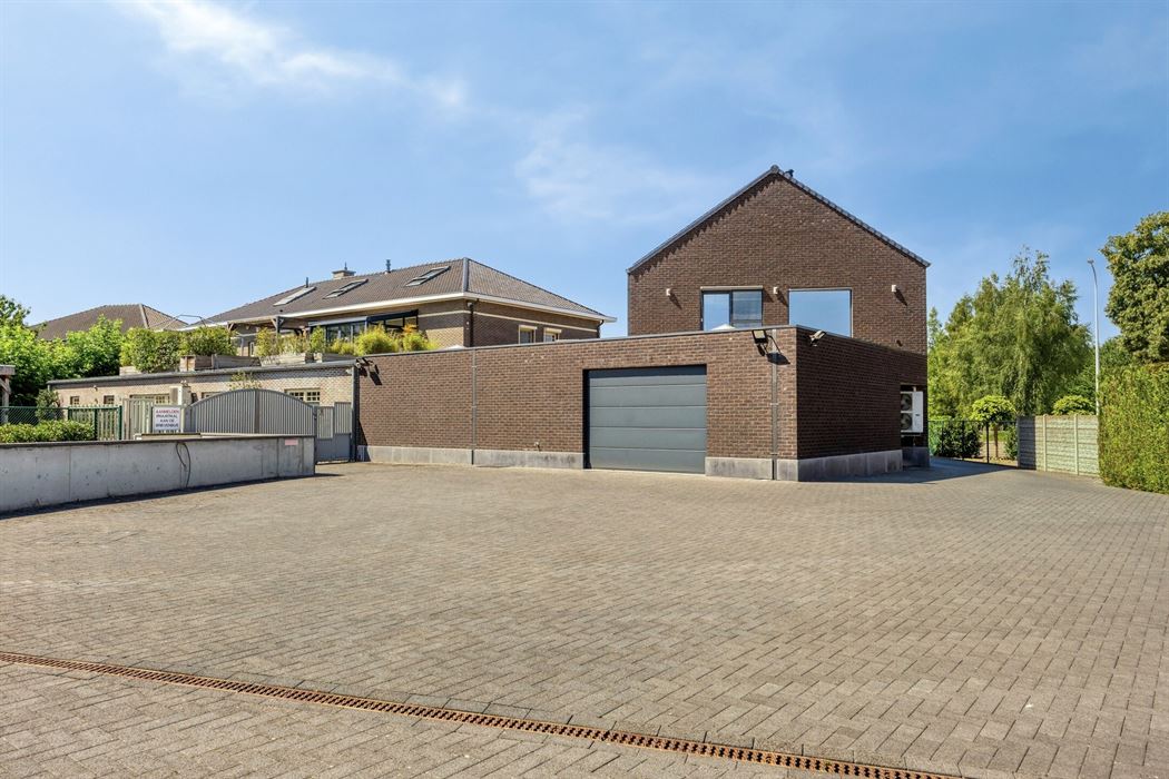 Waar luxe, visibiliteit en commerciële kansen samenkomen.