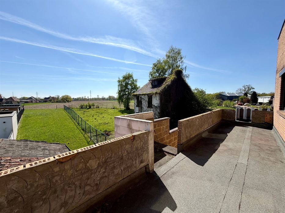 Woning met handelspand of projectgrond!