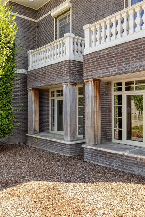 Waar luxe, visibiliteit en commerciële kansen samenkomen.
