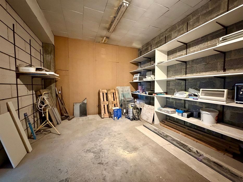 Woning met handelspand of projectgrond!