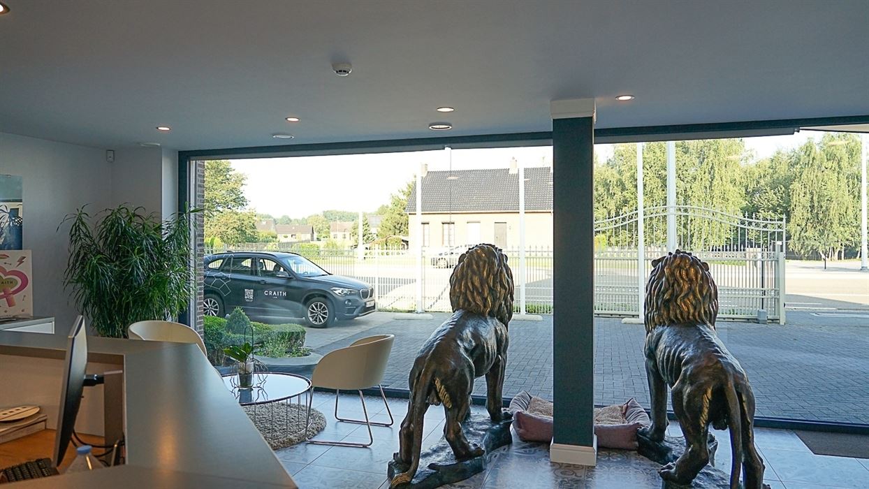 Waar luxe, visibiliteit en commerciële kansen samenkomen.