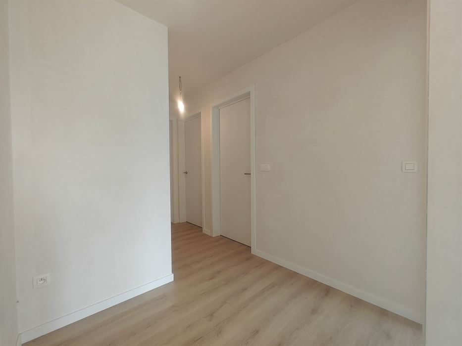 Instapklare nieuwbouwwoning met 3 slaapkamers in een rustige, kindvriendelijke buurt van Maasmechelen.