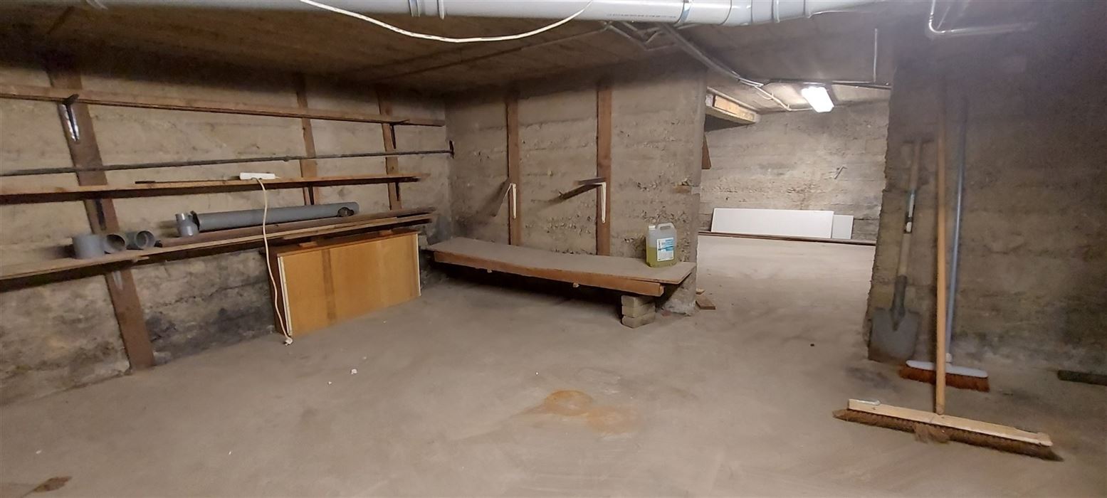 Winkelruimte + duplex appartement