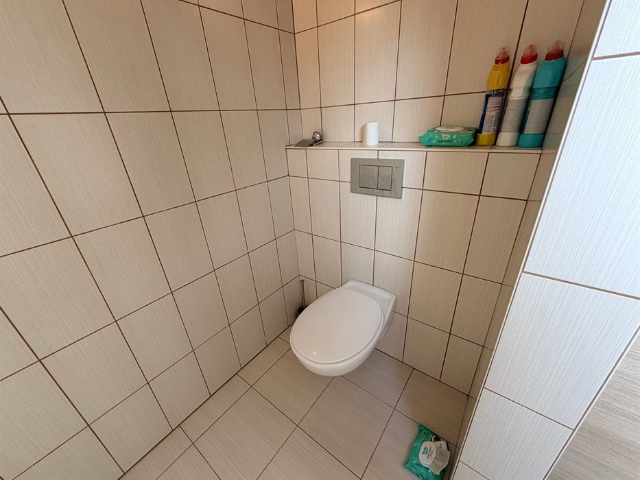 Winkelruimte + duplex appartement