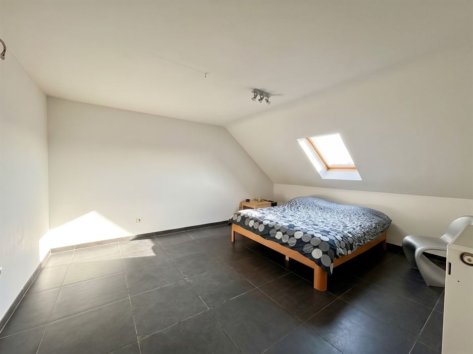 Ruim wonen op een toplocatie in Lanklaar met alle comfort, 2 terrassen en garagebox inbegrepen.