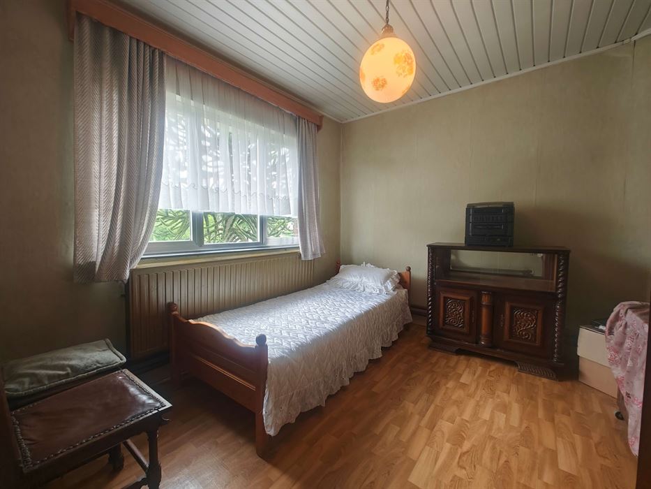 Te renoveren mijnwerkerswoning met 4 slaapkamers en extra kangoeroegedeelte
