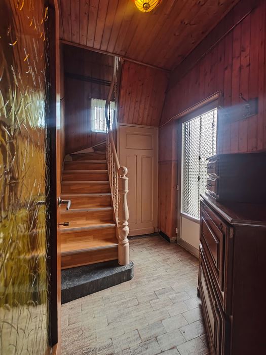 Te renoveren mijnwerkerswoning met 4 slaapkamers en extra kangoeroegedeelte
