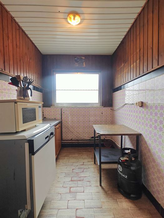 Te renoveren mijnwerkerswoning met 4 slaapkamers en extra kangoeroegedeelte