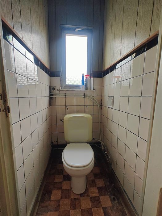 Te renoveren mijnwerkerswoning met 4 slaapkamers en extra kangoeroegedeelte