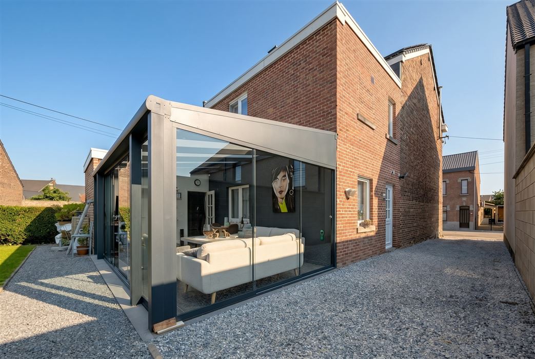 Gerenoveerde woning (213m²) met 4 slaapkamers in het rustige Moelingen (Voeren)