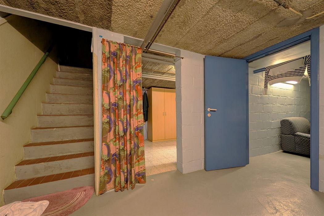 Vrijstaande woning op een perceel van 9a 23ca in Val-Meer