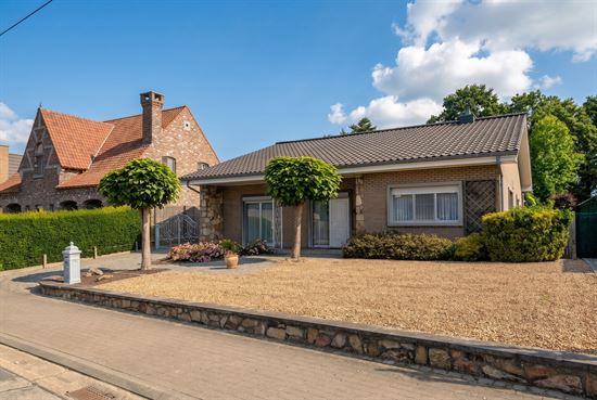 Vrijstaande woning op een perceel van 9a 23ca in Val-Meer