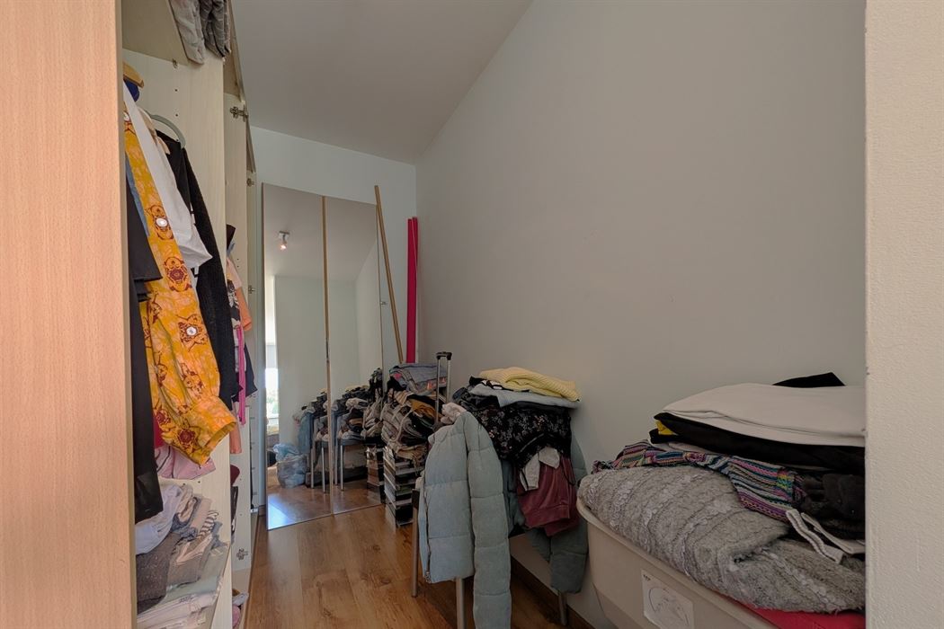 Instapklare halfopen woning met 3 slaapkamers en zwembad te Bilzen