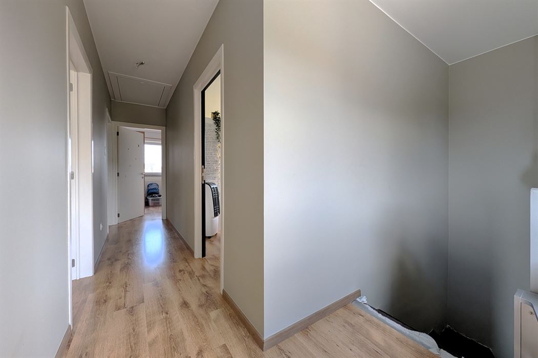 Instapklare halfopen woning met 3 slaapkamers en zwembad te Bilzen