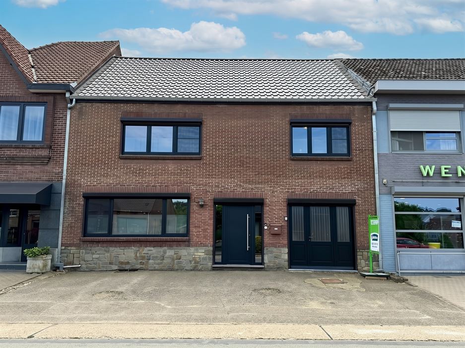 Ruime gezinswoning met 4 slaapkamers!