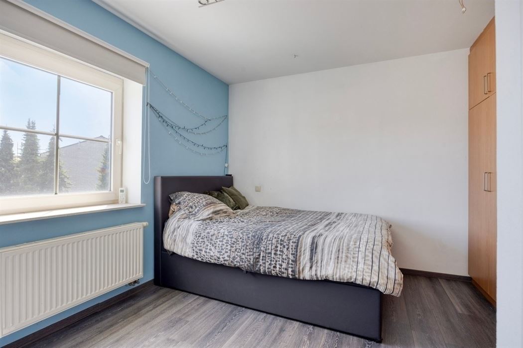 Instapklare villa met zwembad. Landelijke ligging in Leut.