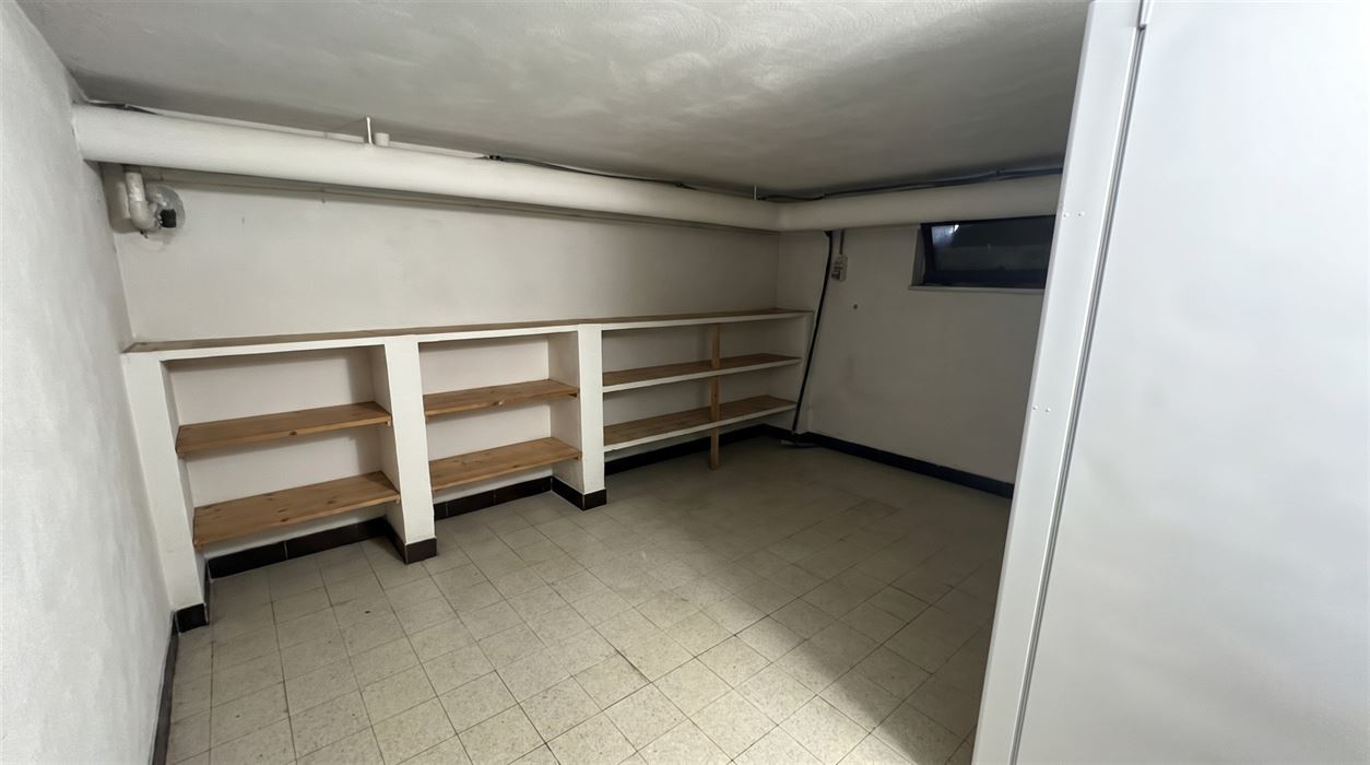 Vrijstaande gelijkvloerse woning op een perceel van 18a30ca.