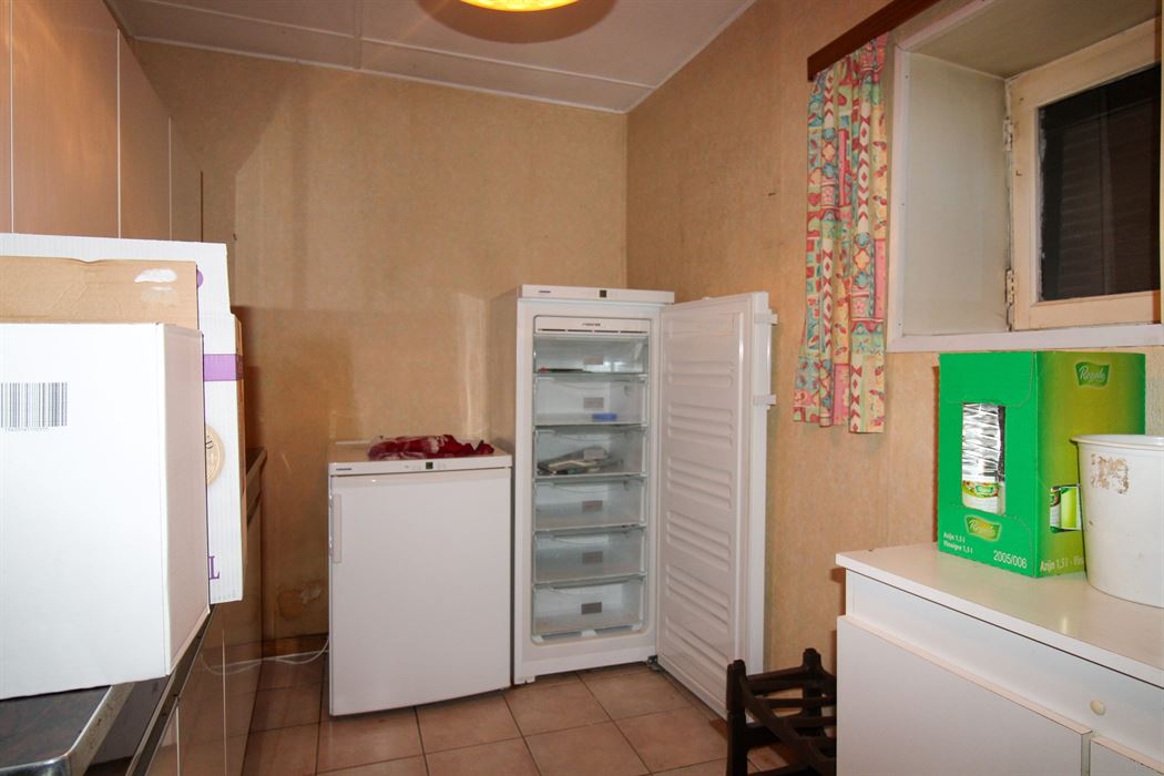 Te renoveren woning of interessante ontwikkelingsgrond in Opgrimbie!