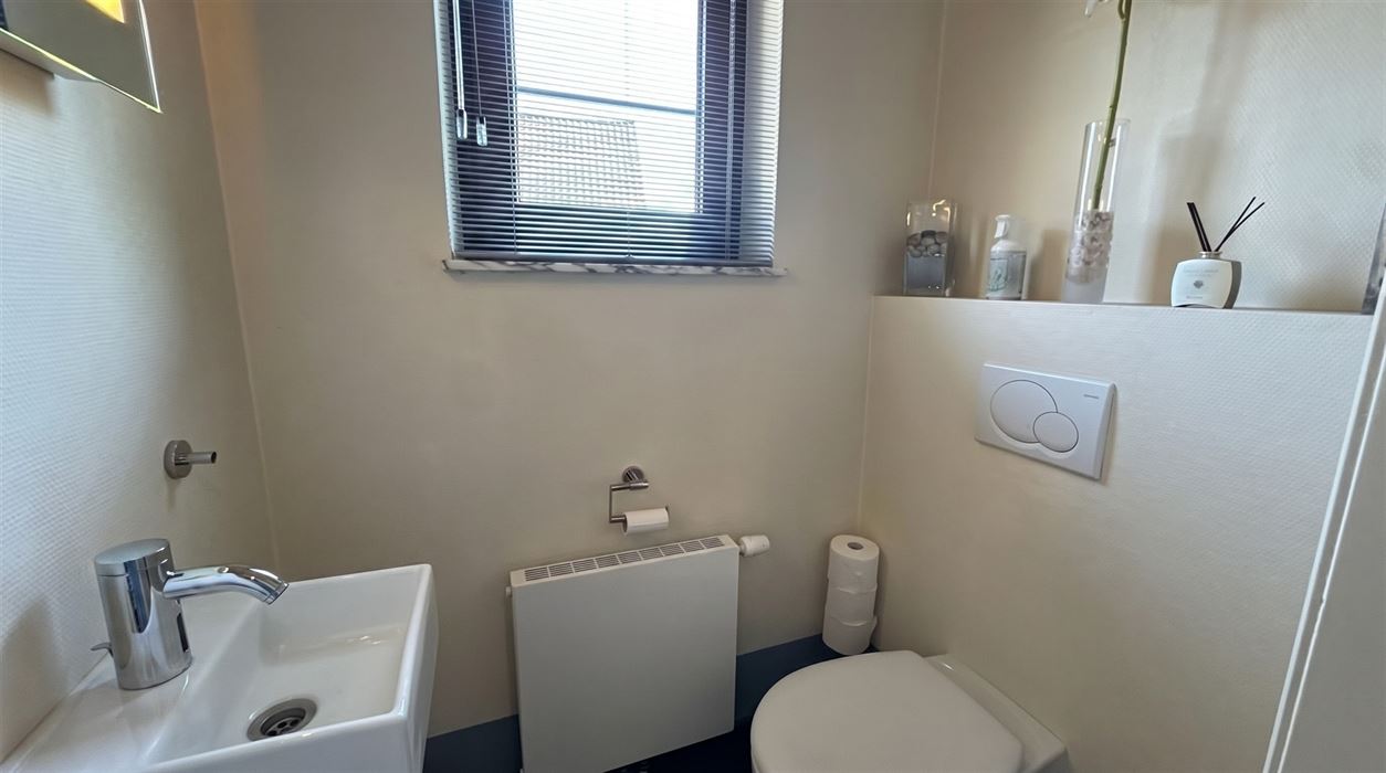 Vrijstaande gelijkvloerse woning op een perceel van 18a30ca.