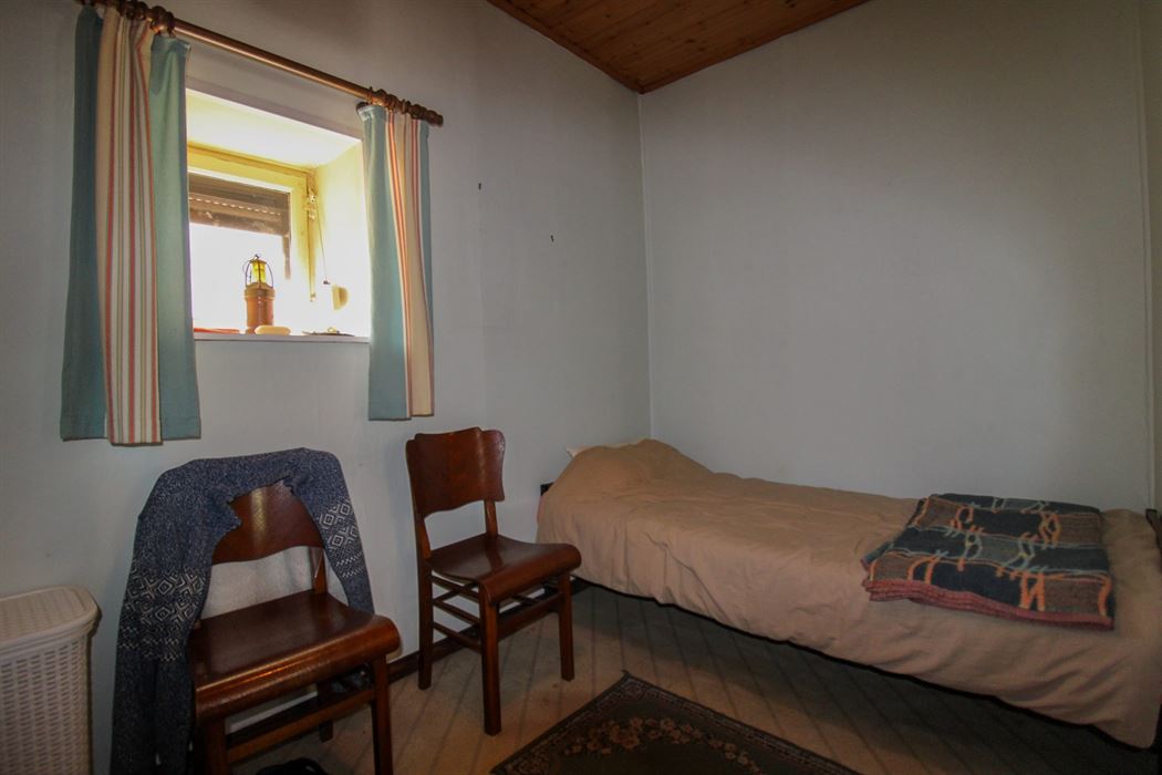 Te renoveren woning of interessante ontwikkelingsgrond in Opgrimbie!