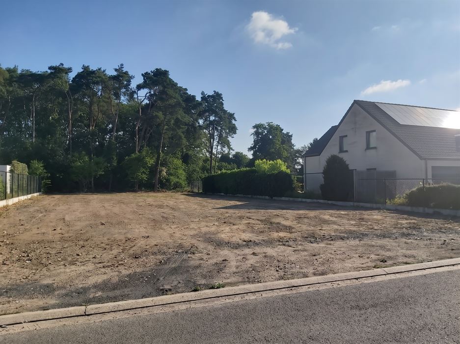 Bouwgrond voor open bebouwing 8a49ca in residentiële omgeving te Maasmechelen!