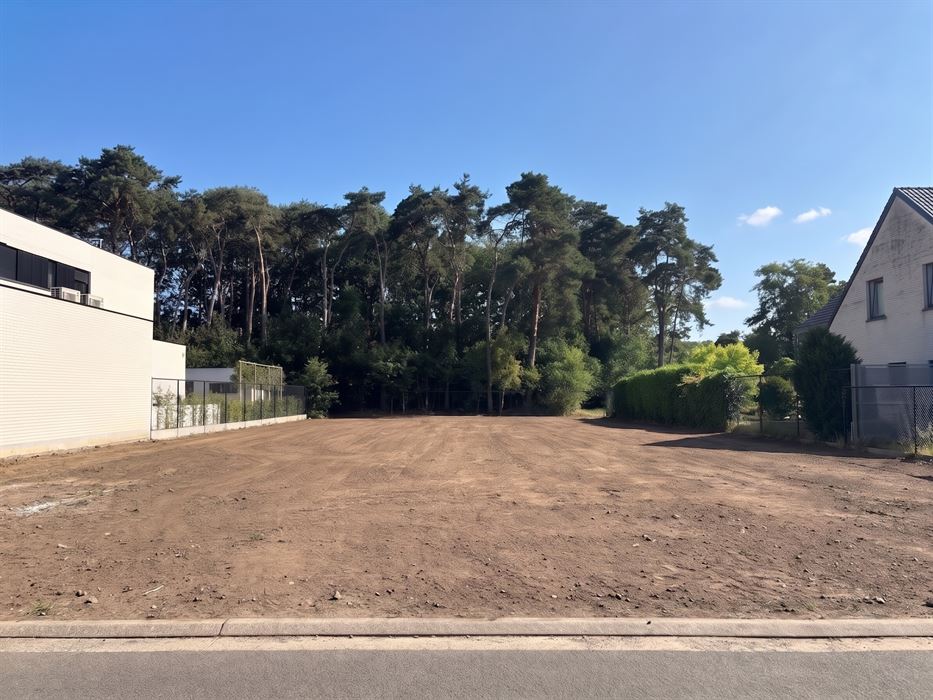 Bouwgrond voor open bebouwing 8a49ca in residentiële omgeving te Maasmechelen!