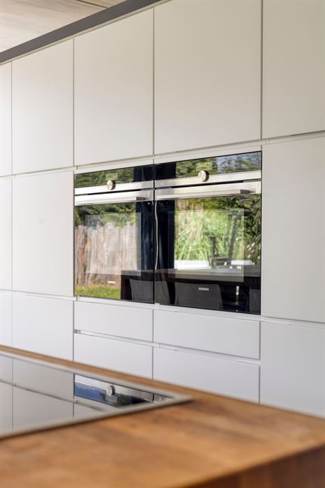 Exclusief wonen waar architectuur, ruimte en levenslang comfort samenkomen.