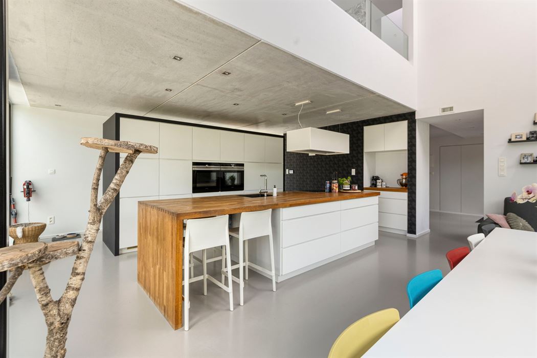 Exclusief wonen waar architectuur, ruimte en levenslang comfort samenkomen.