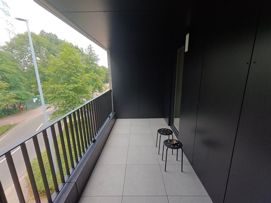 Appartement met 1 slaapkamer en terras