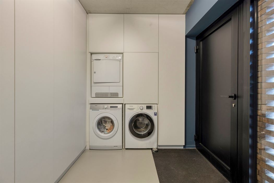 Exclusief wonen waar architectuur, ruimte en levenslang comfort samenkomen.