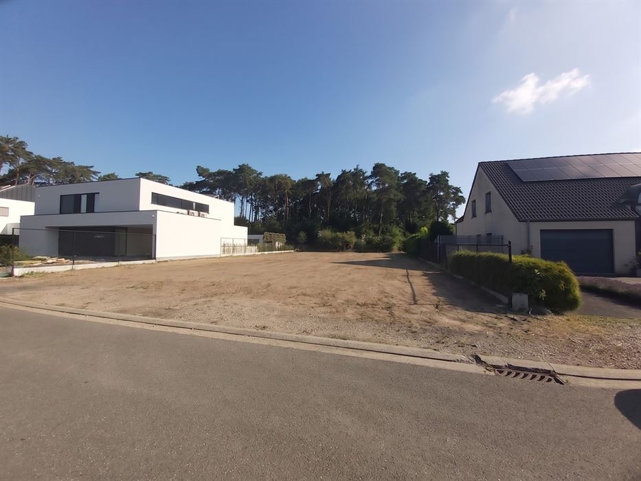 Bouwgrond voor open bebouwing 8a49ca in residentiële omgeving te Maasmechelen!
