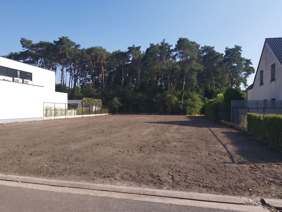 Bouwgrond voor open bebouwing 8a49ca in residentiële omgeving te Maasmechelen!