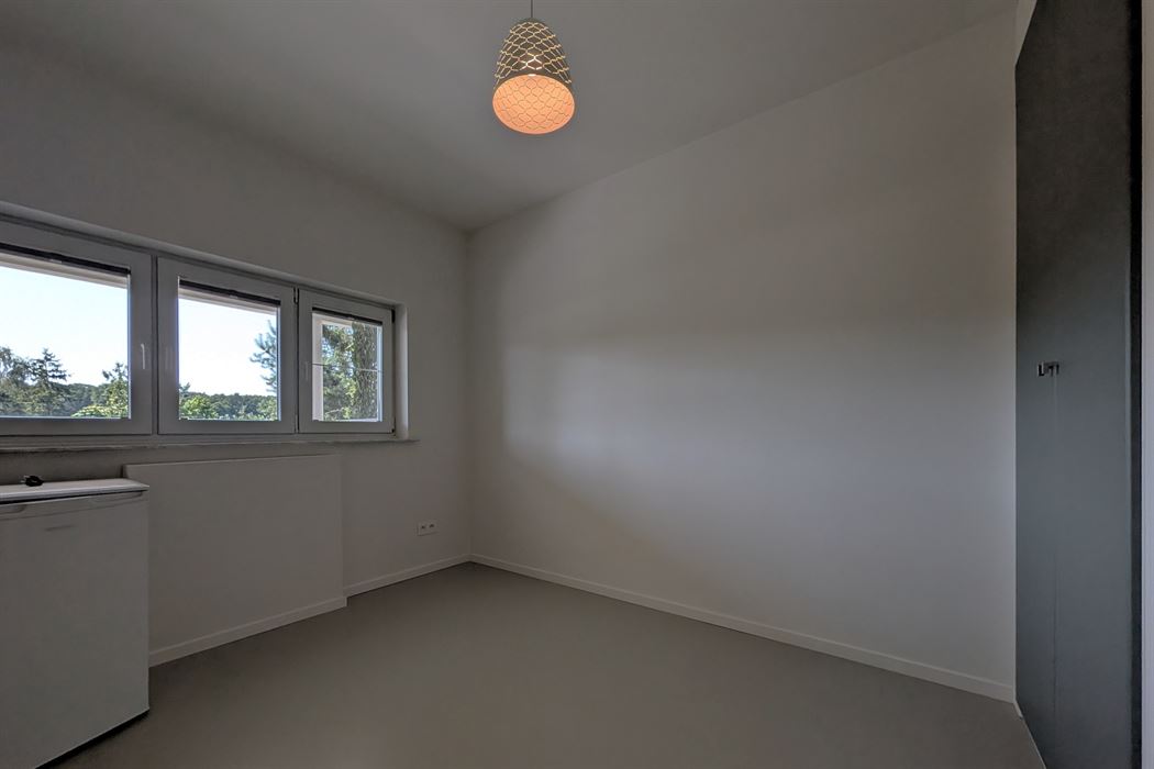 Instapklaar gerenoveerd appartement met 2 slaapkamers en 2 terrassen