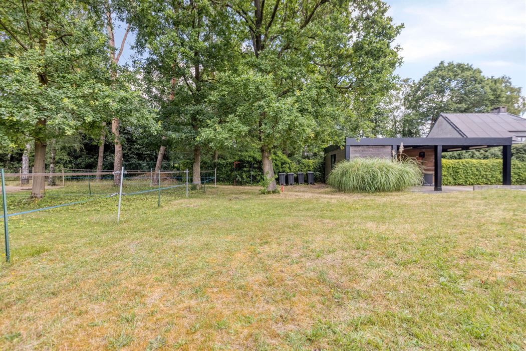 Exclusief wonen waar architectuur, ruimte en levenslang comfort samenkomen.