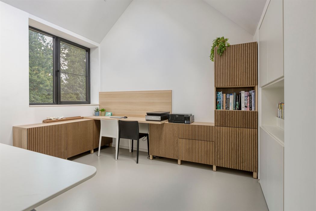 Exclusief wonen waar architectuur, ruimte en levenslang comfort samenkomen.