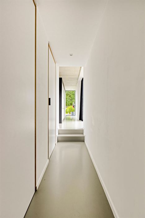 Exclusief wonen waar architectuur, ruimte en levenslang comfort samenkomen.