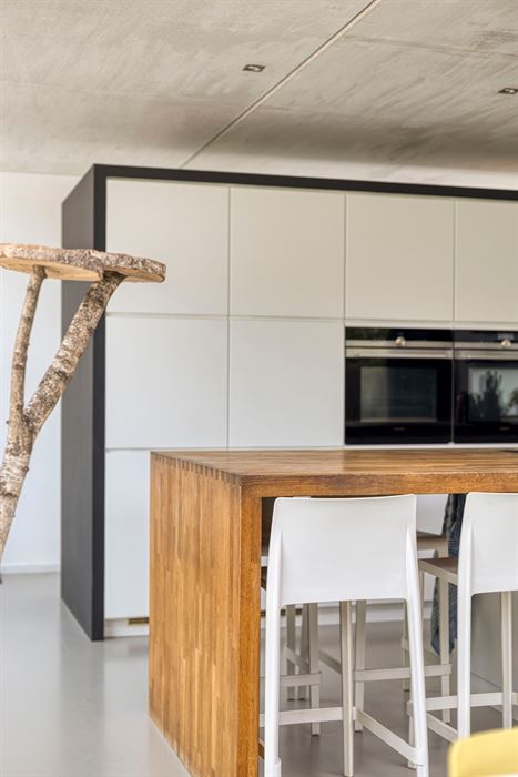 Exclusief wonen waar architectuur, ruimte en levenslang comfort samenkomen.