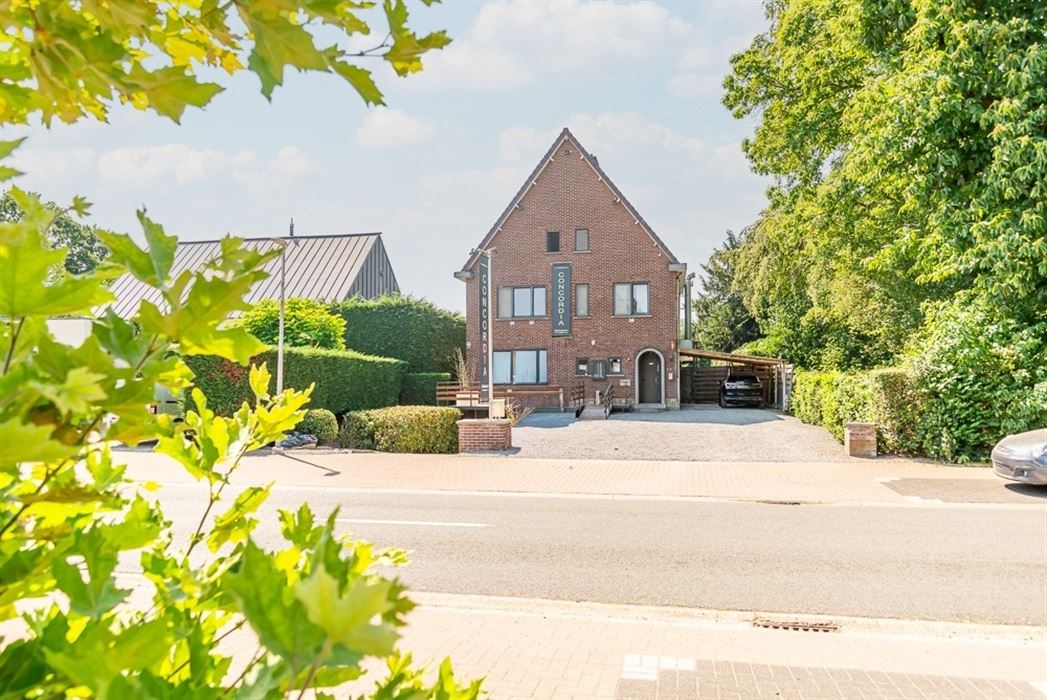 Handelspand met woonst in het centrum van Maasmechelen