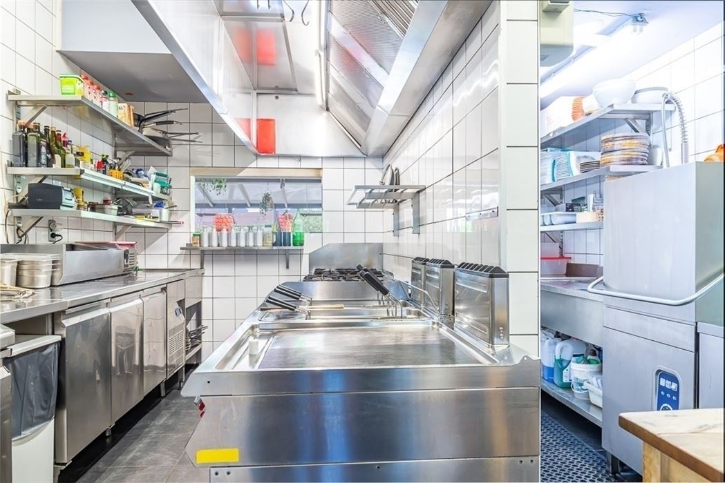 Handelspand met woonst in het centrum van Maasmechelen