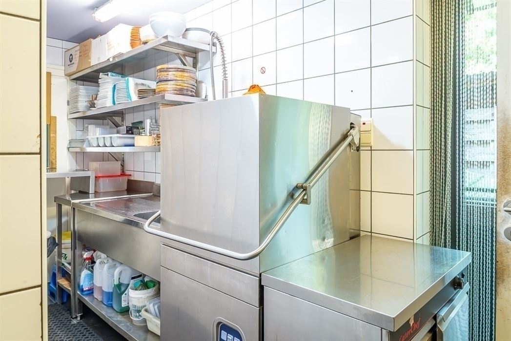Handelspand met woonst in het centrum van Maasmechelen