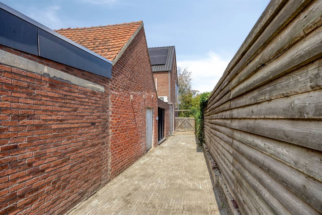 Vrijstaande gezinswoning nabij de grens van Nederland!