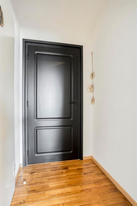 Ruime woning op een perceel van 20a!