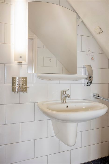 Ruime woning op een perceel van 20a!