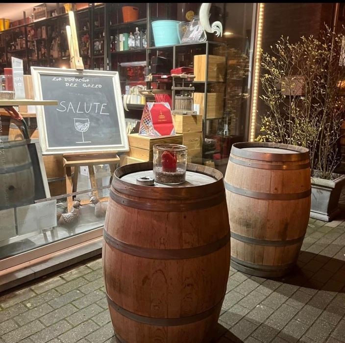 Over te nemen; wijnbar