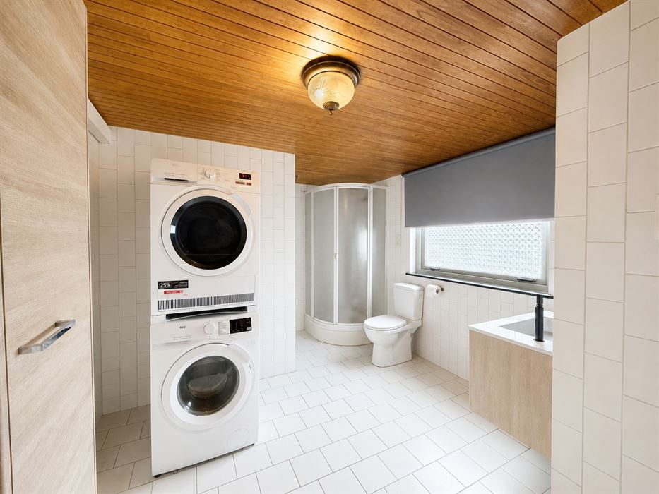 Instapklaar wonen met energiezuinig comfort, verrassend veel ruimte en een zonnige tuin.